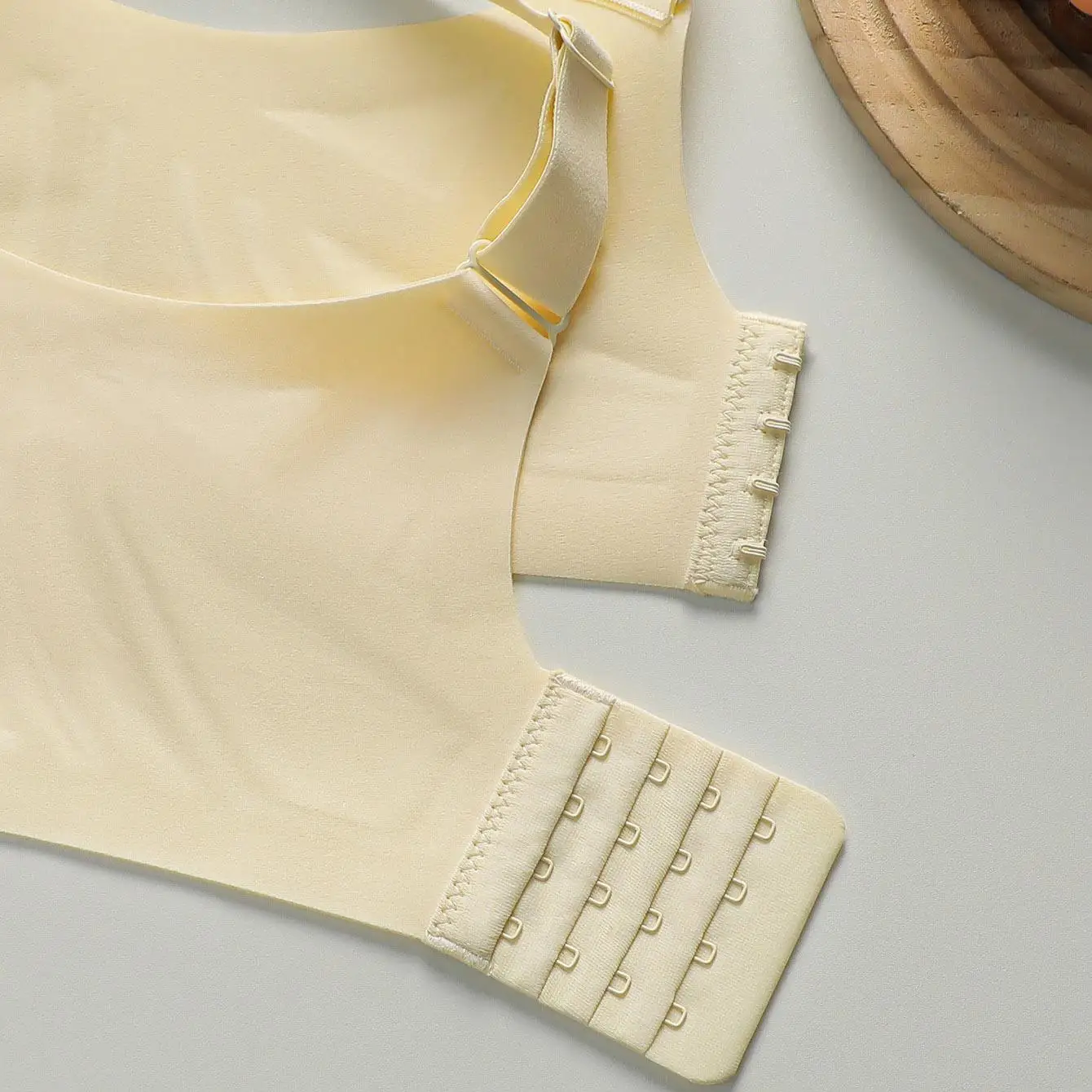 Women's Comfortable Breathable Bra Solid Pattern Push-Up Hook Closure Wireless Adjustable Plus Size Bra - Image 6
